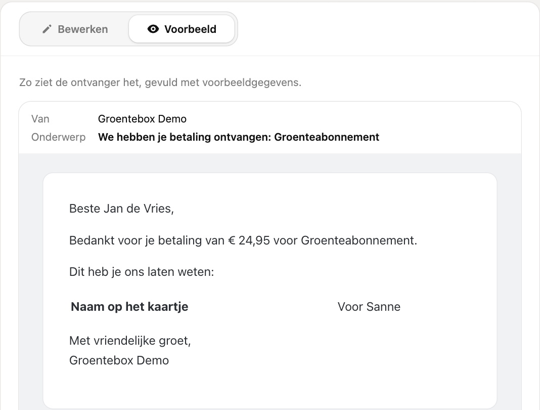 Het voorbeeld van een e-mail met de antwoorden op eigen velden